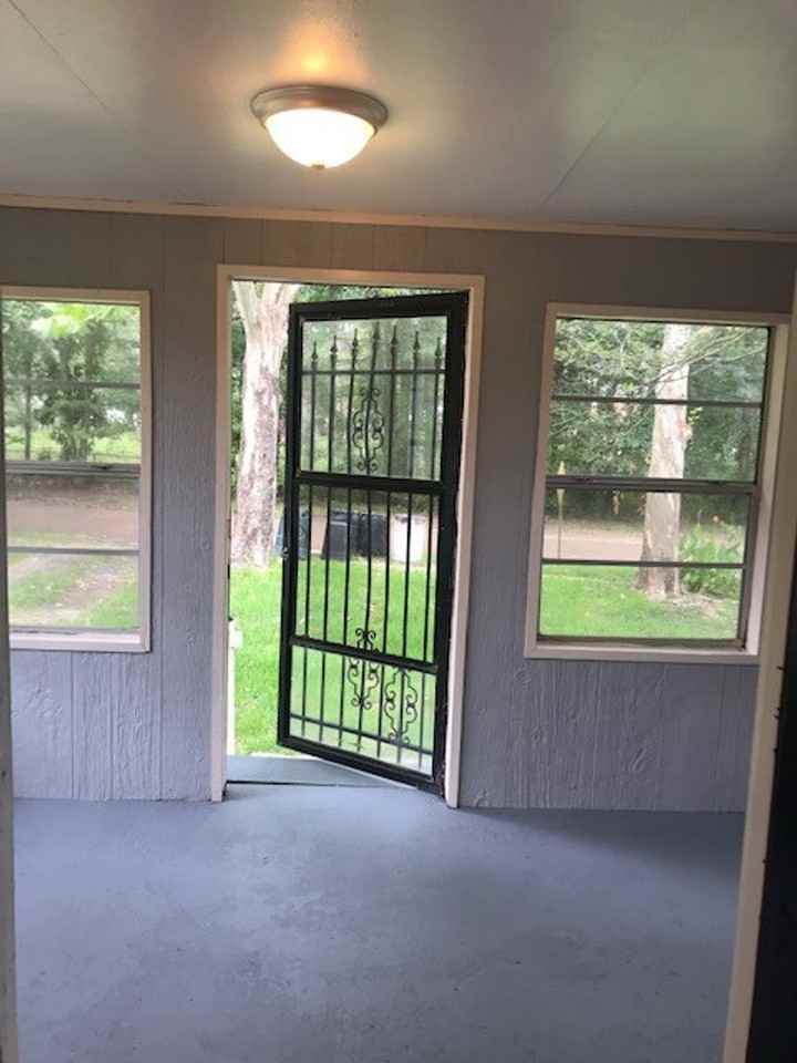 506B Center St - Photo 3 of 18