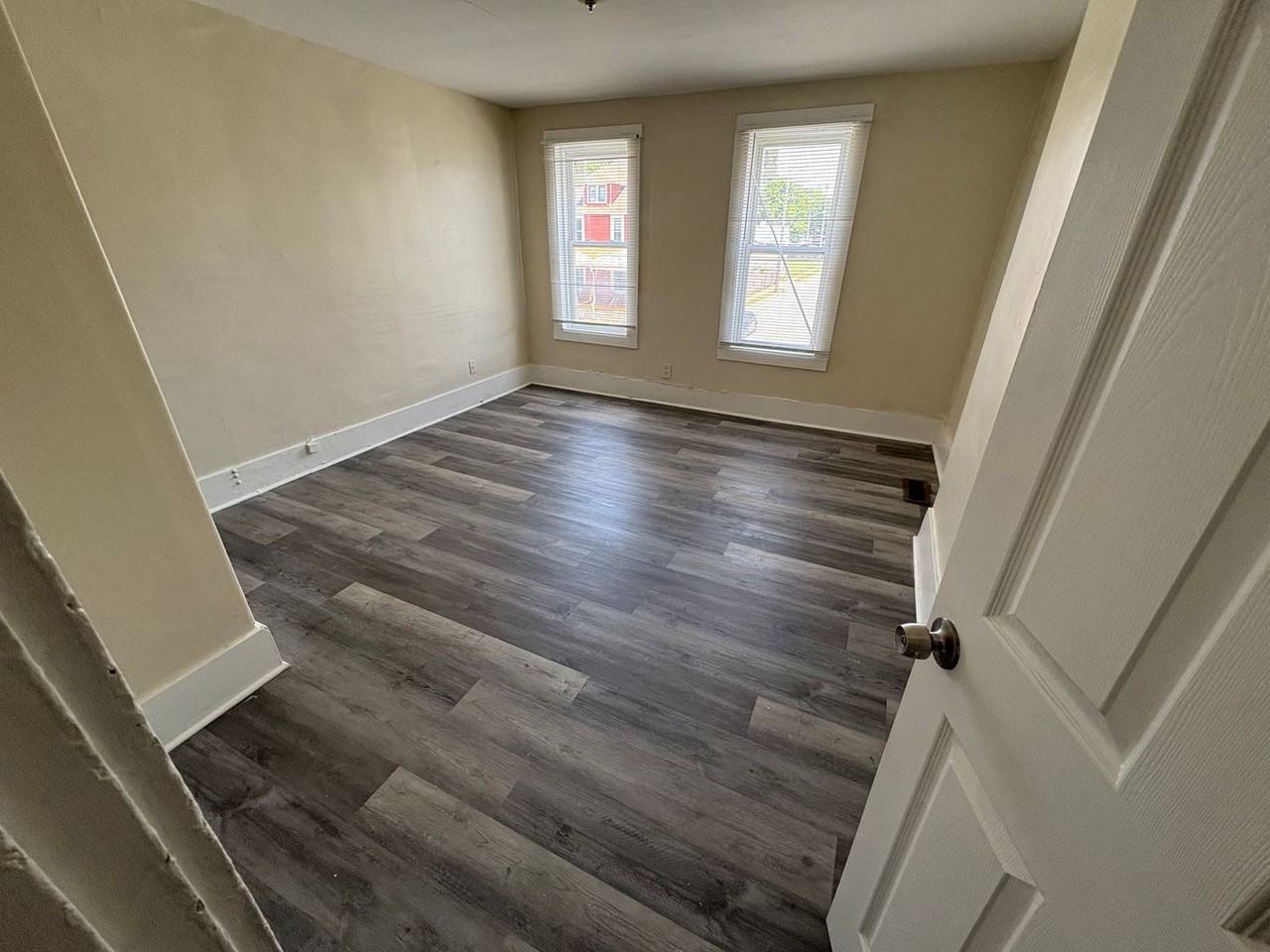 99 North Central Avenue - Photo 6 of 8