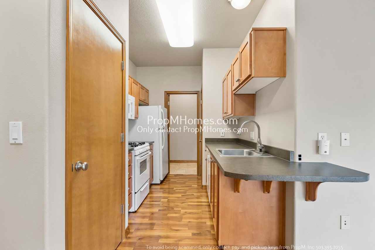 15325 Nw Central Dr #213 - Photo 5 of 17