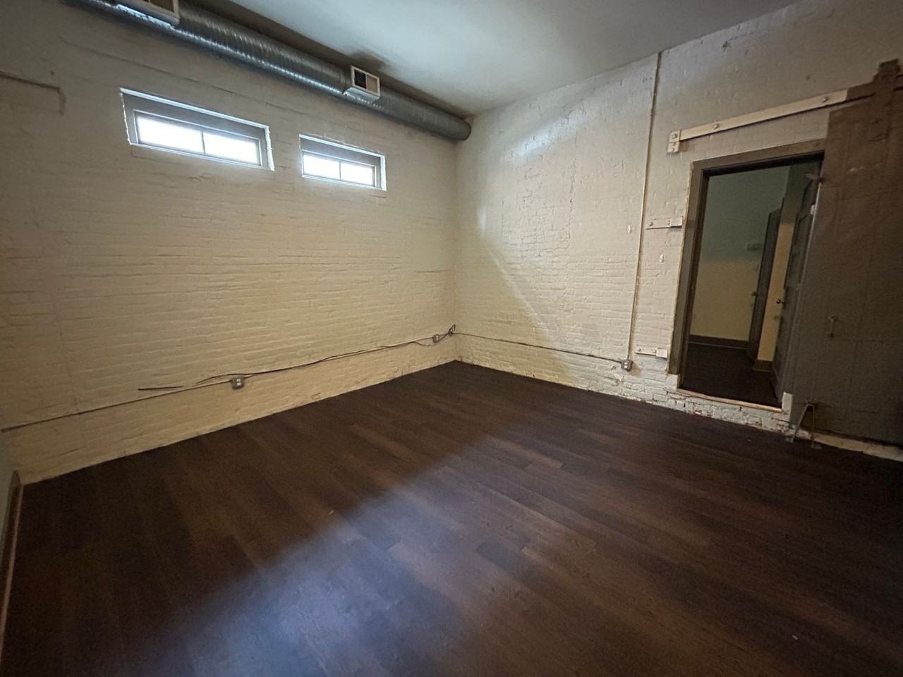 1100 Hull Street Apartments - Photo 3 of 17