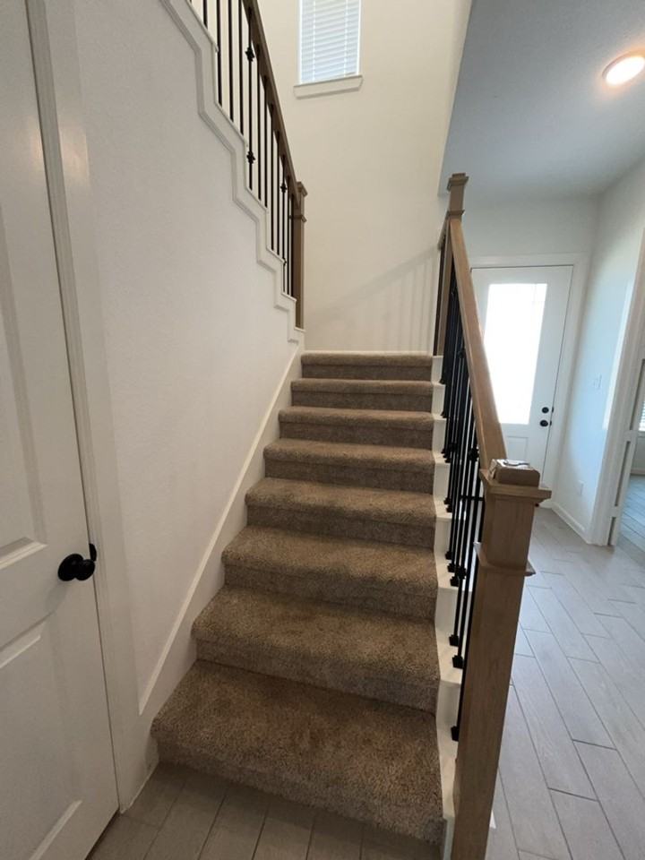 1542 Park Path Dr - Photo 5 of 14