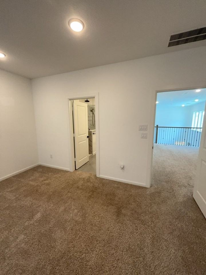 1542 Park Path Dr - Photo 7 of 14