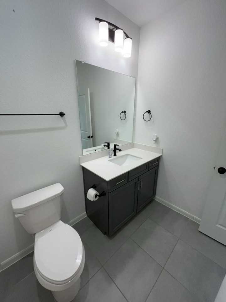 1542 Park Path Dr - Photo 3 of 16