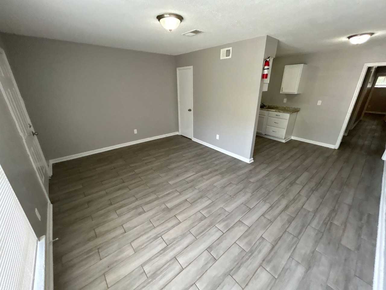 3109 Radford Rd - Photo 2 of 9