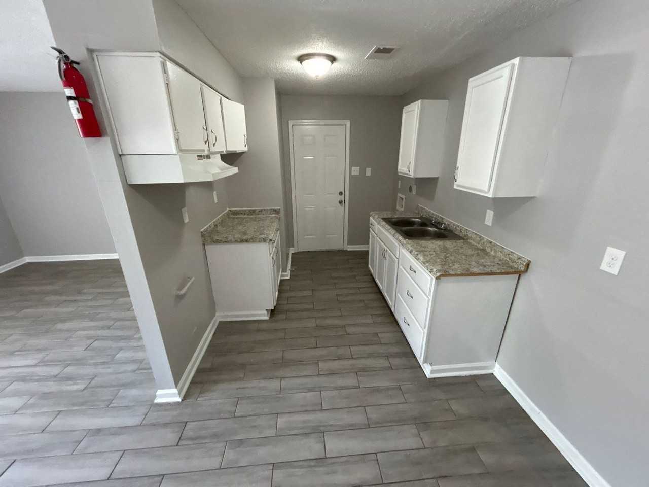 3109 Radford Rd - Photo 3 of 9