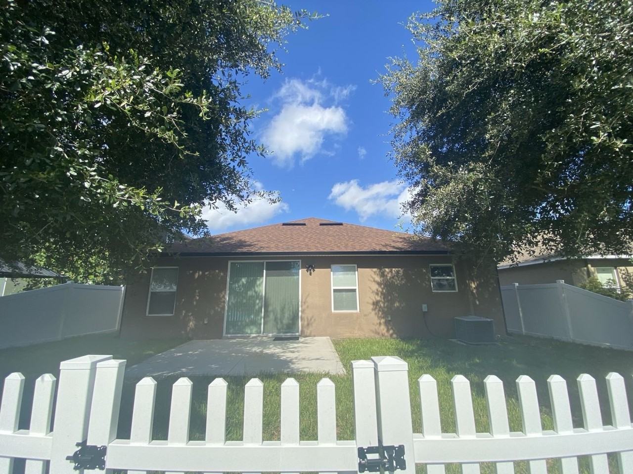 16220 Saint Augustine St - Photo 6 of 26