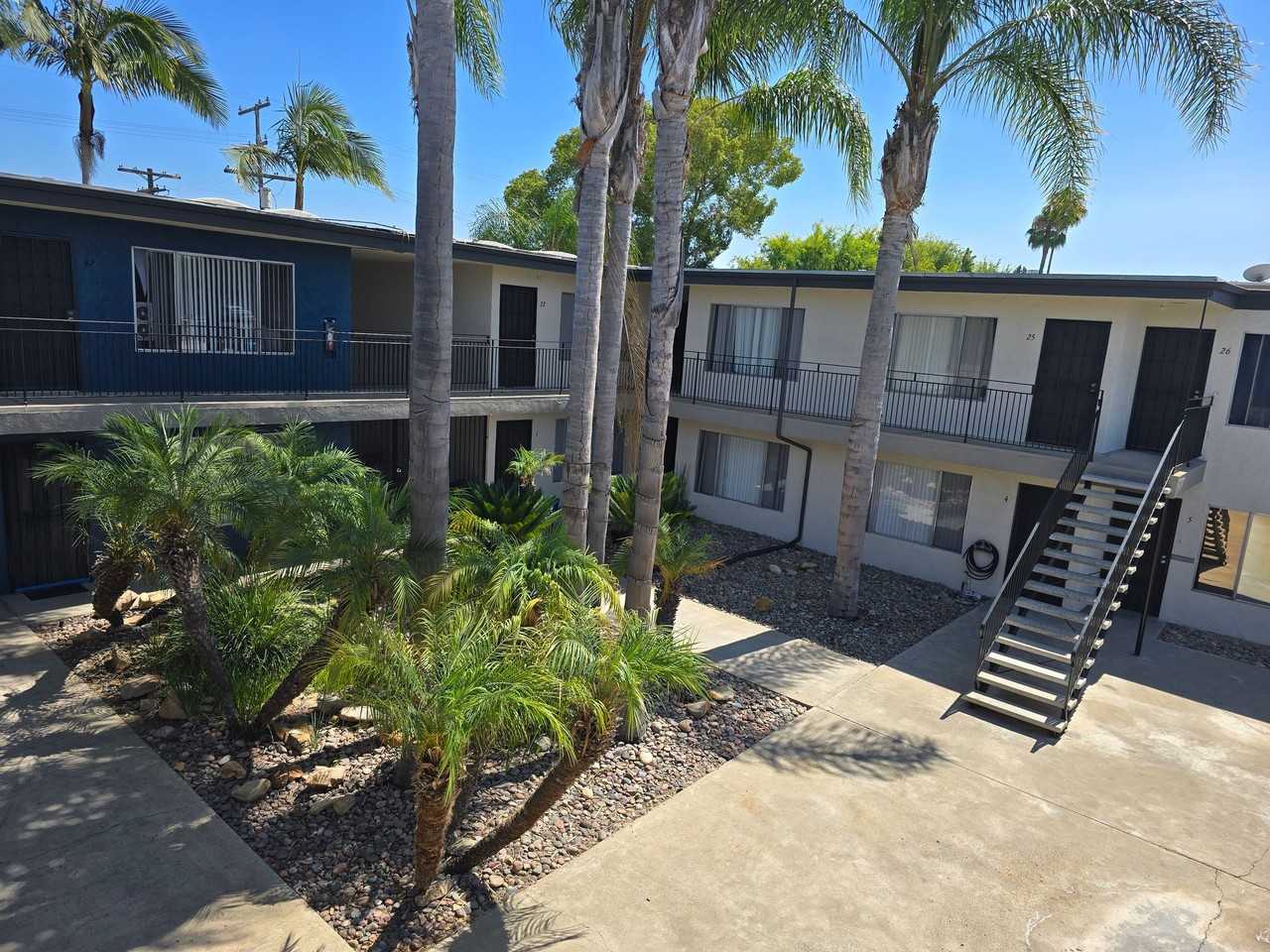 Lovely One Bedroom Apartment Conveniently Located, $500 Off 1st Month - Photo 4 of 15