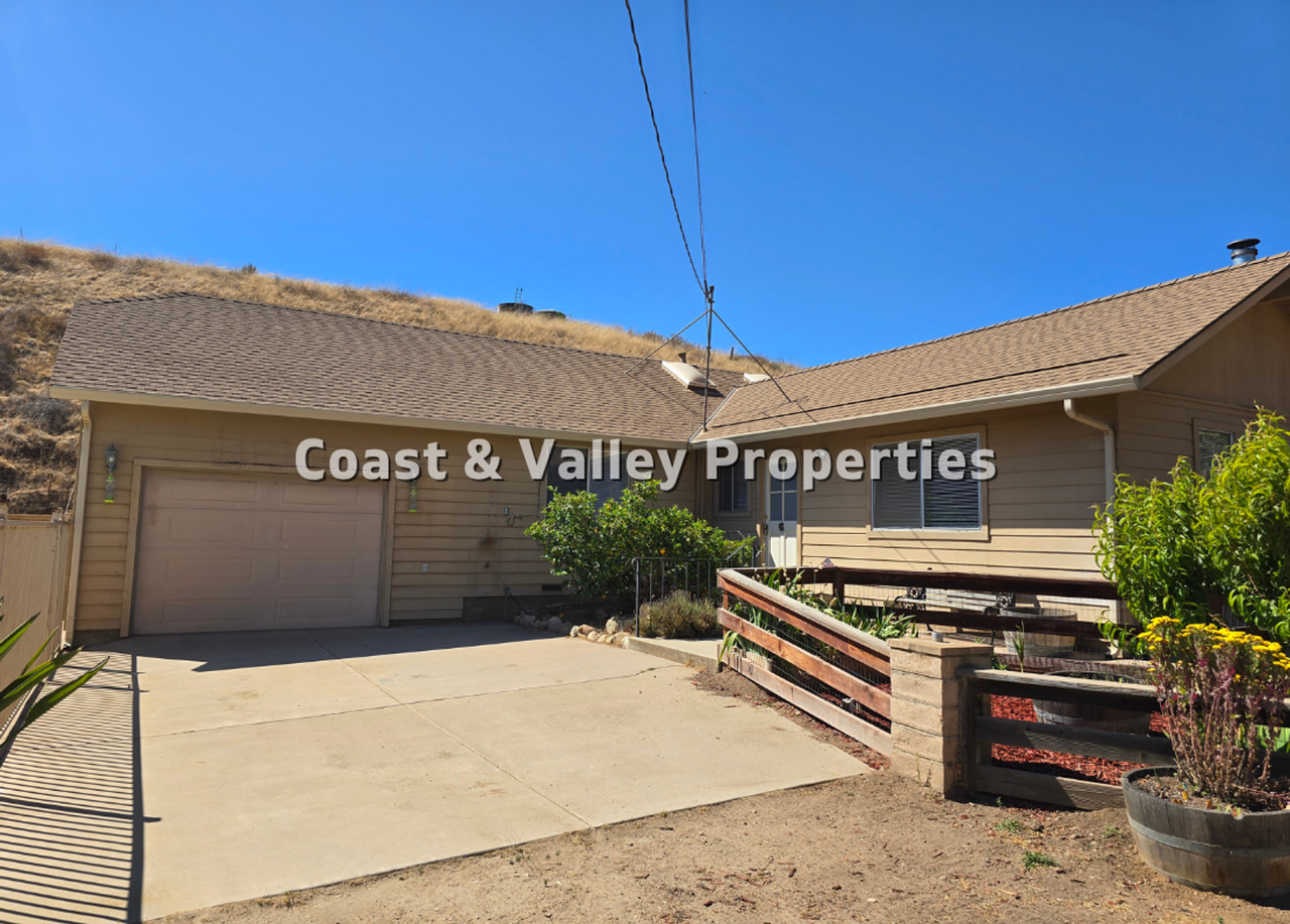 30445 Chualar Canyon Rd - Photo 2 of 13