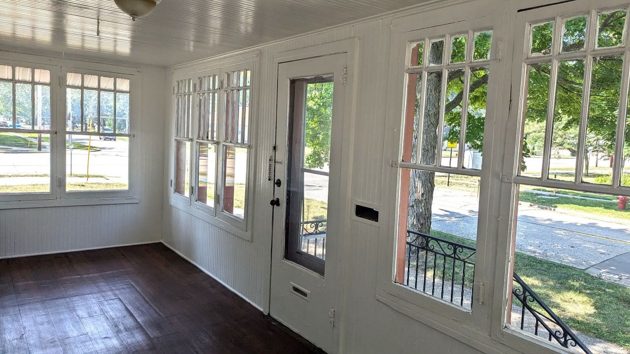 1784 Hoyt St - Photo 2 of 14