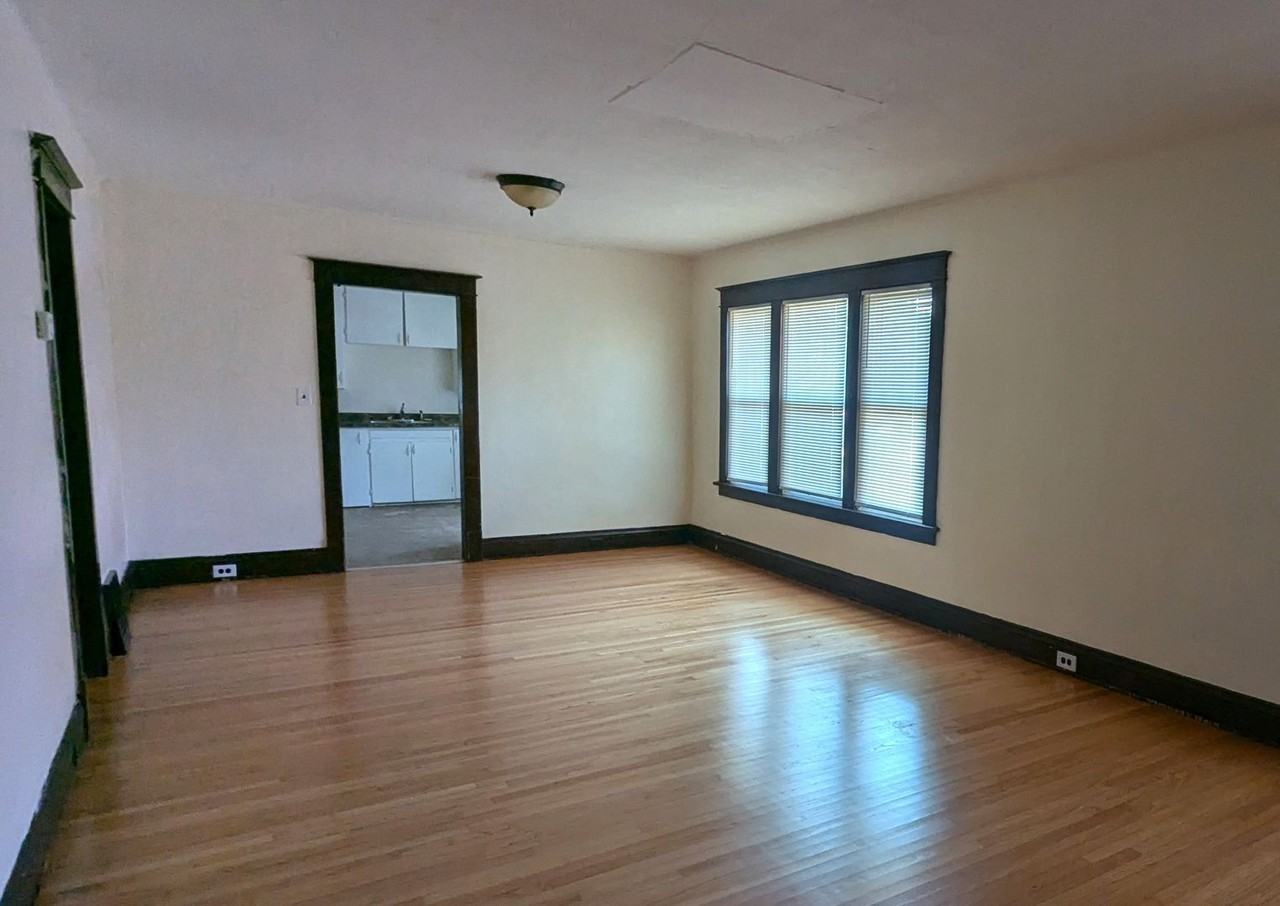 1784 Hoyt St - Photo 4 of 14