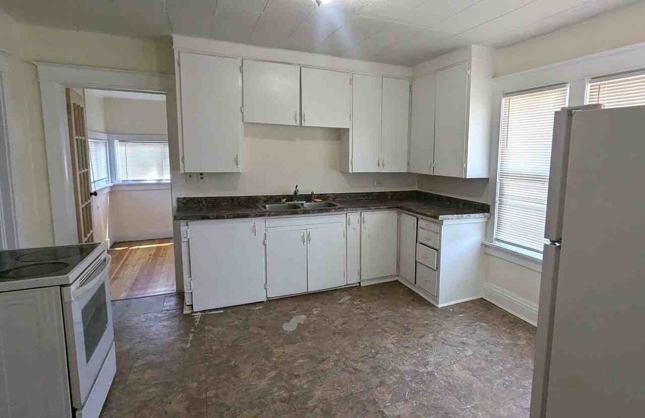 1784 Hoyt St - Photo 5 of 14