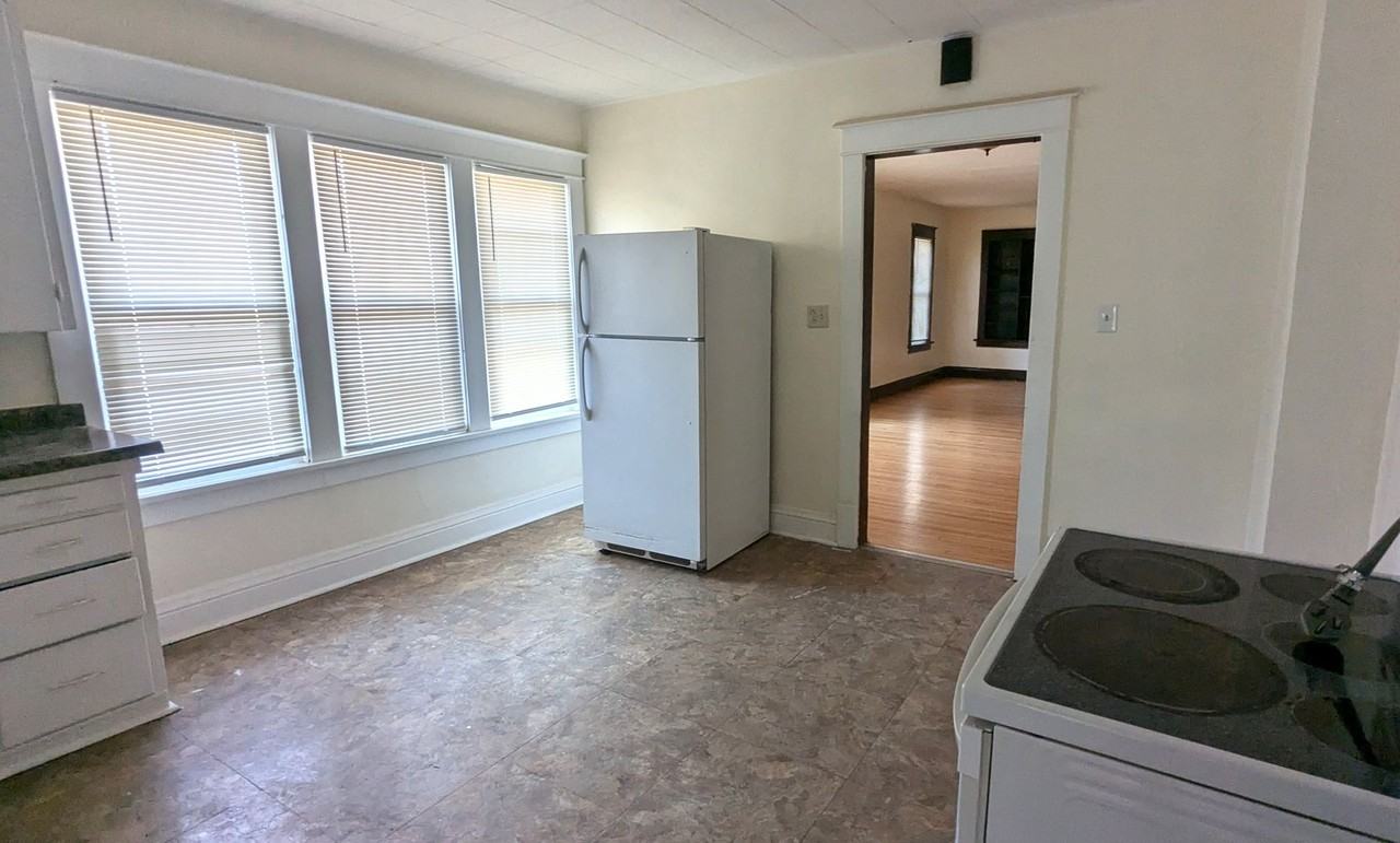 1784 Hoyt St - Photo 6 of 14