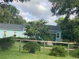 featured image of 2405 Scotts Hill Loop Rd