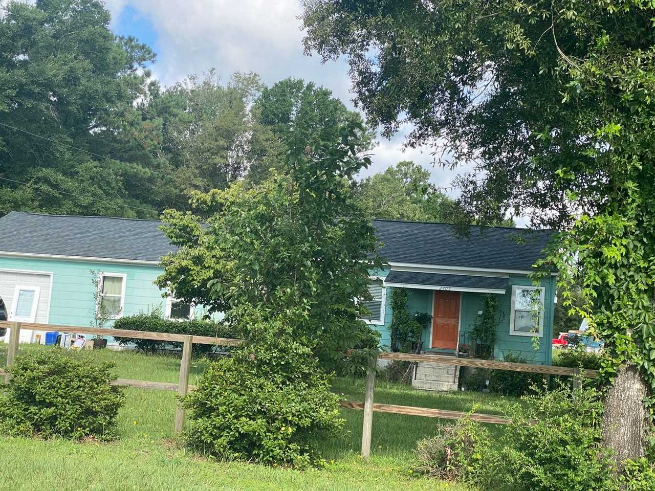 2405 Scotts Hill Loop Rd - Photo 2 of 2