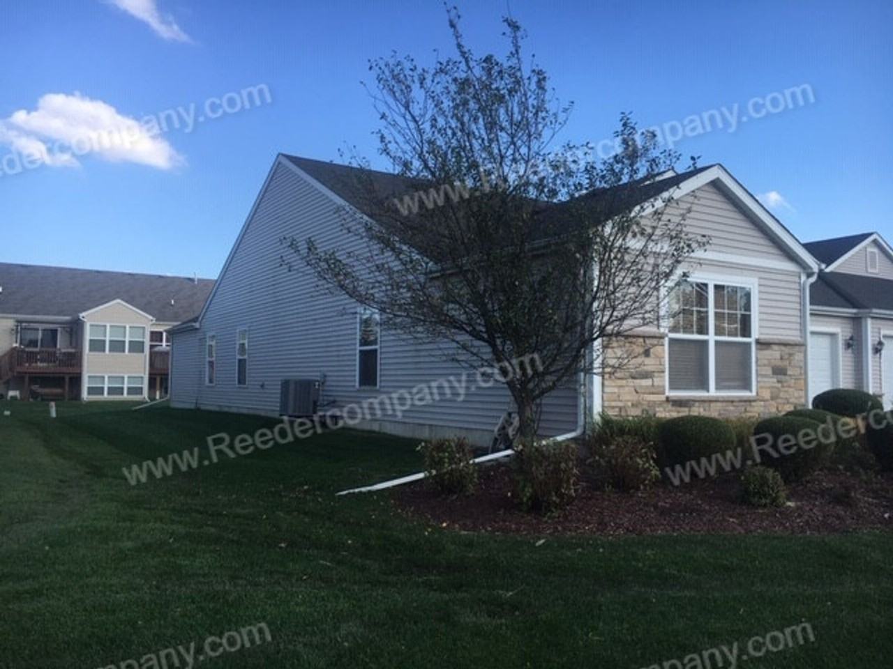 10663 Fernwood Pl - Photo 2 of 26