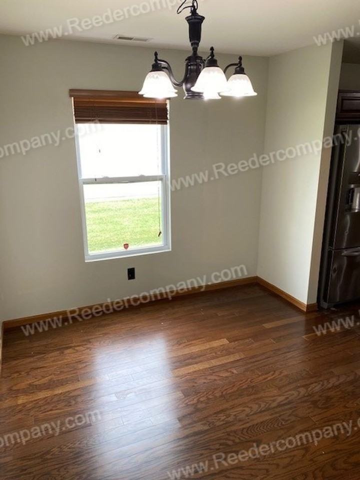 10663 Fernwood Pl - Photo 7 of 26