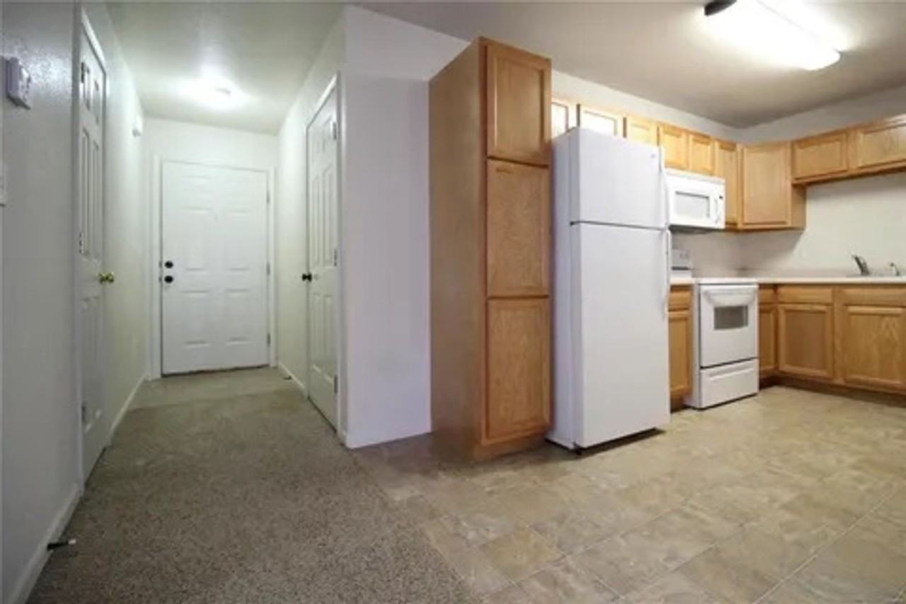 21012 Homer St - Photo 3 of 15