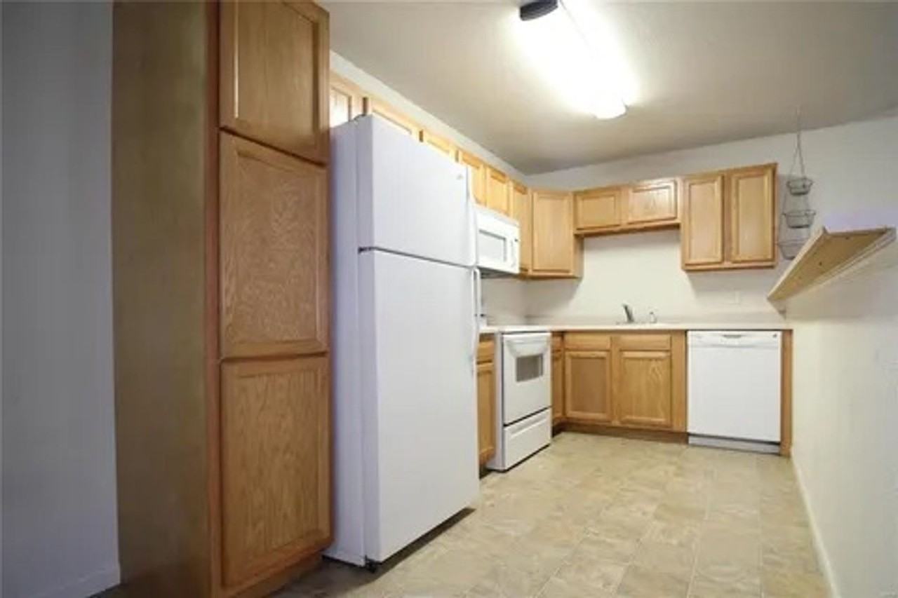 21012 Homer St - Photo 4 of 15