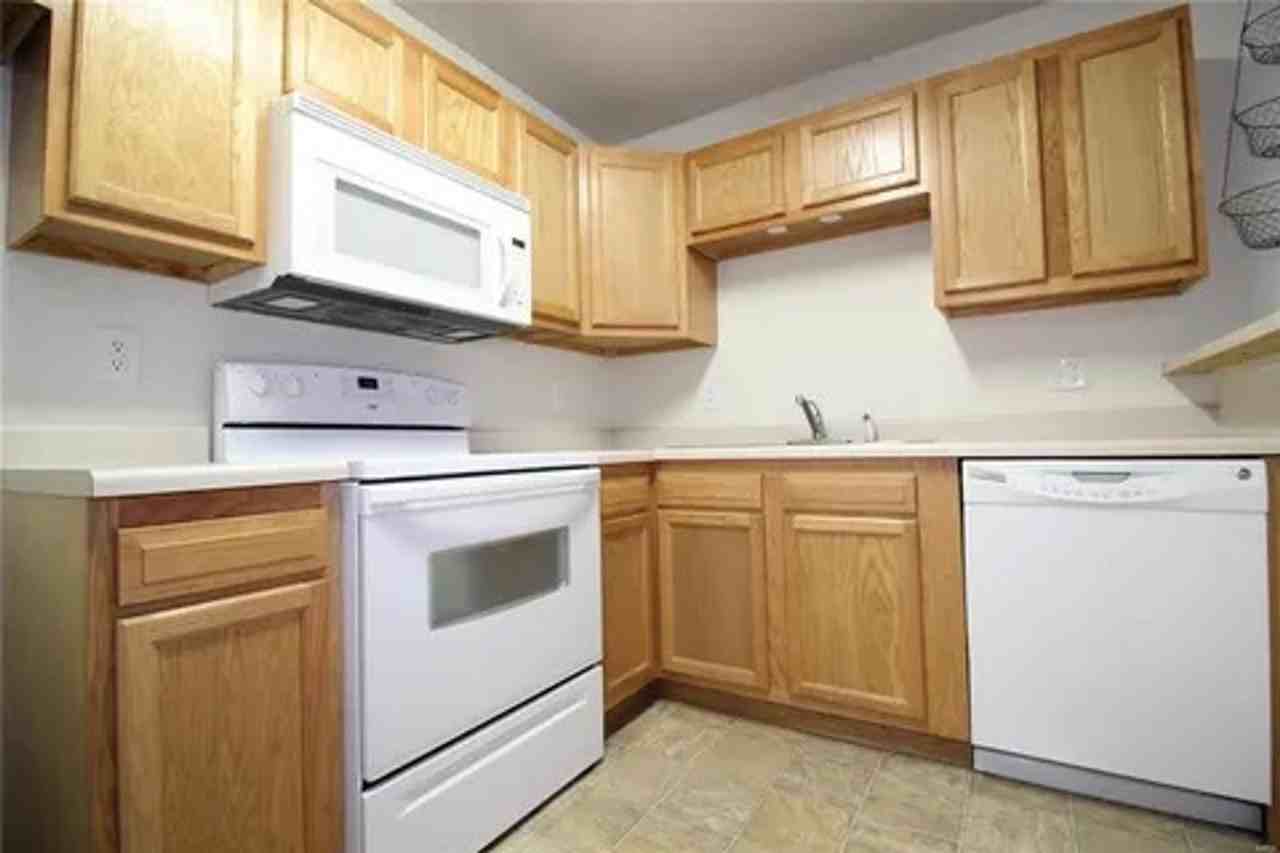 21012 Homer St - Photo 5 of 15