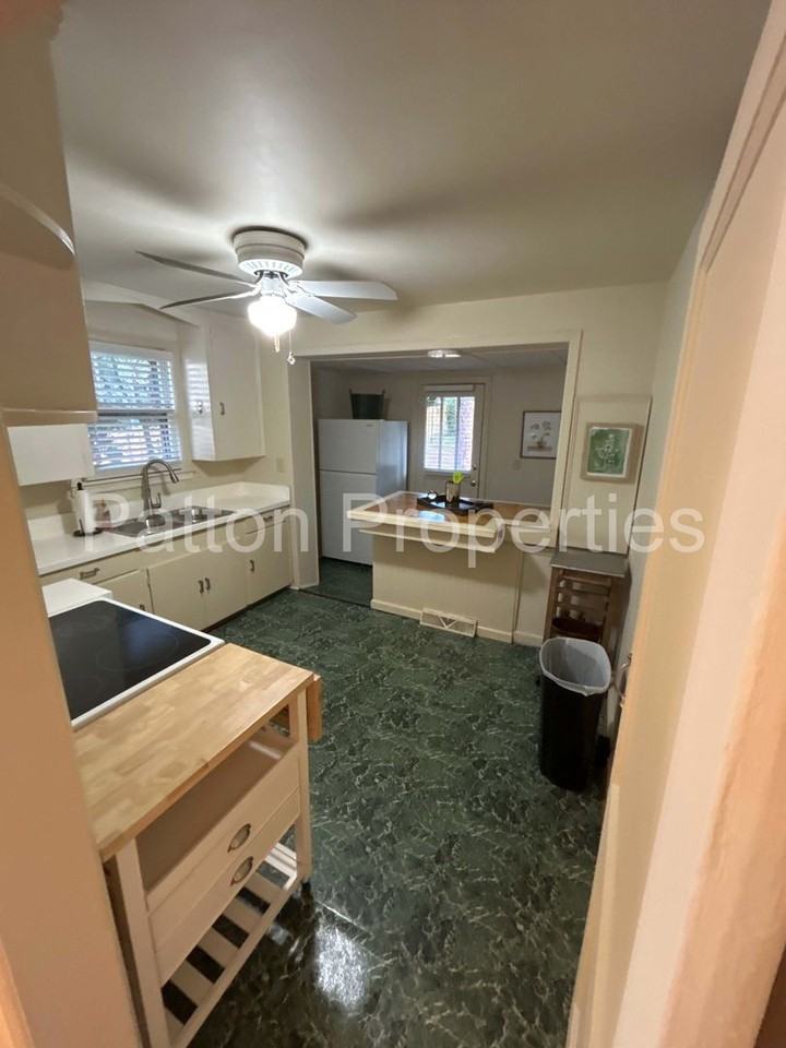 1624 Decree Ave - Photo 7 of 16