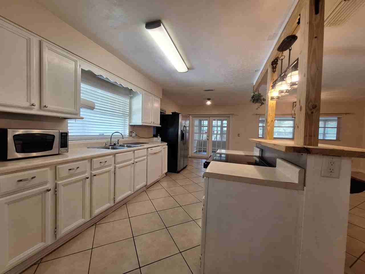 4006 Bayfront Pkwy - Photo 5 of 33
