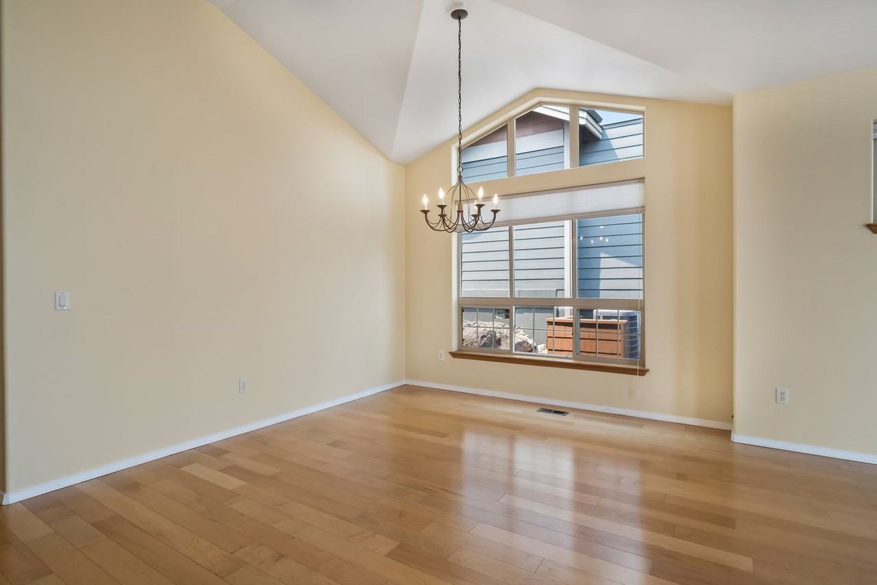 8464 Forest Ridge Loop - Photo 7 of 29