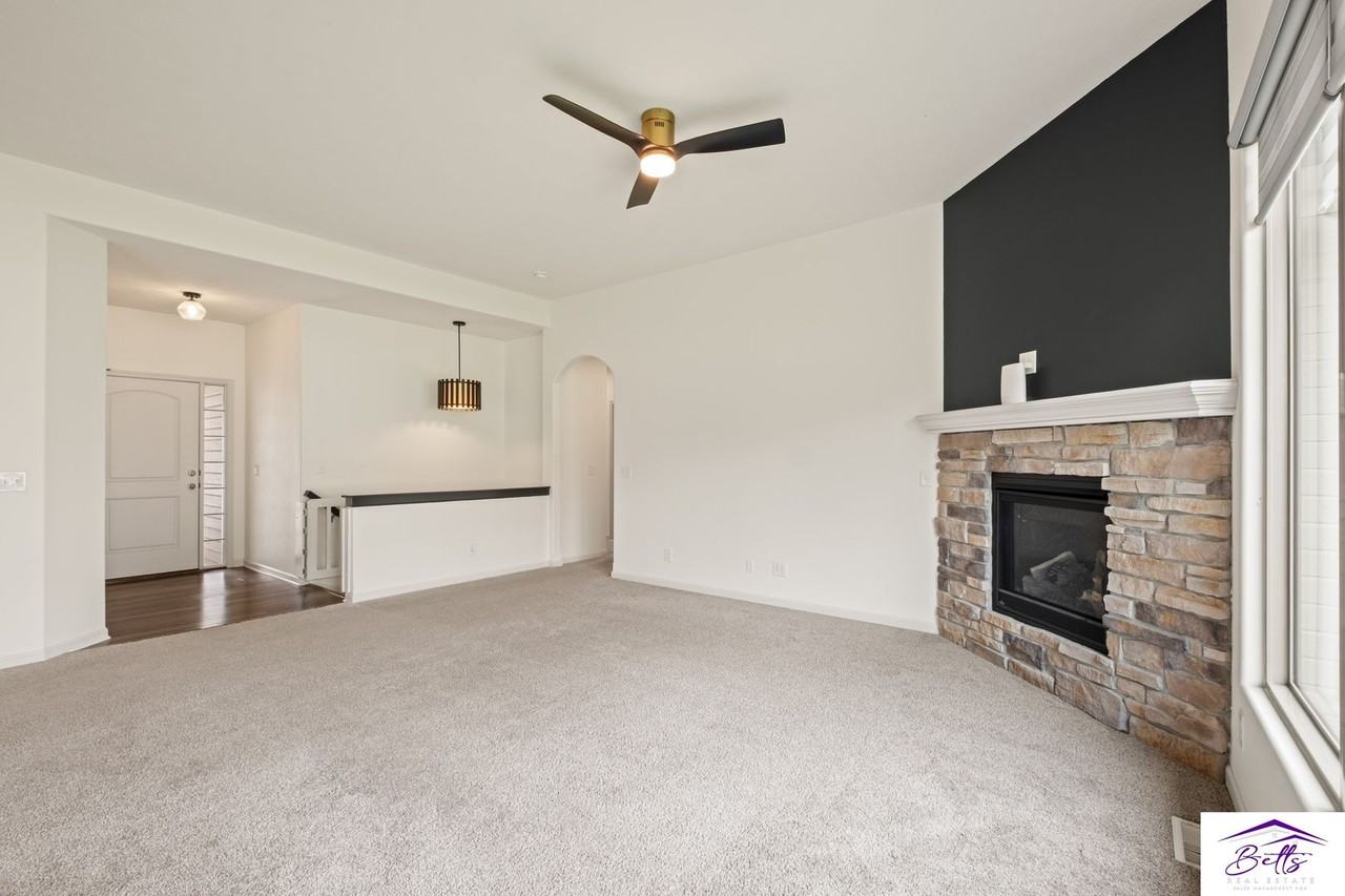 10620 S 189th St - Photo 2 of 27