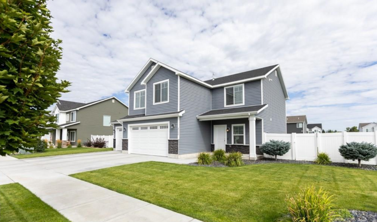 2152 S Summerfield Ln - Photo 3 of 30