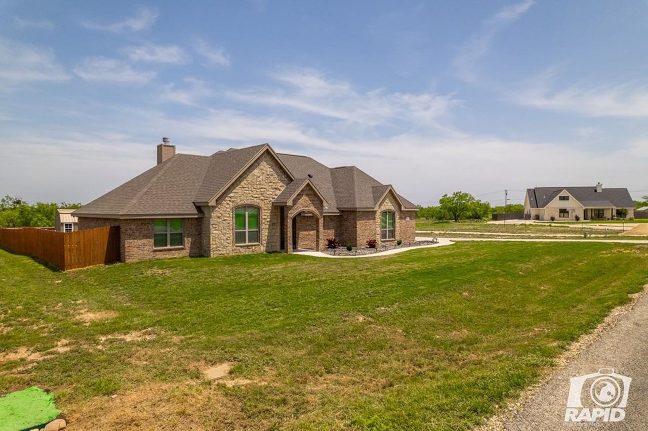 4636 Cheetah Run - Photo 2 of 32