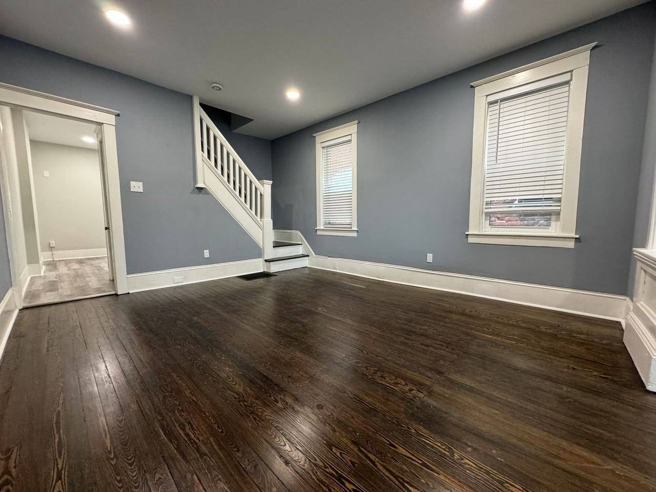 322 Saint John St - Photo 6 of 43