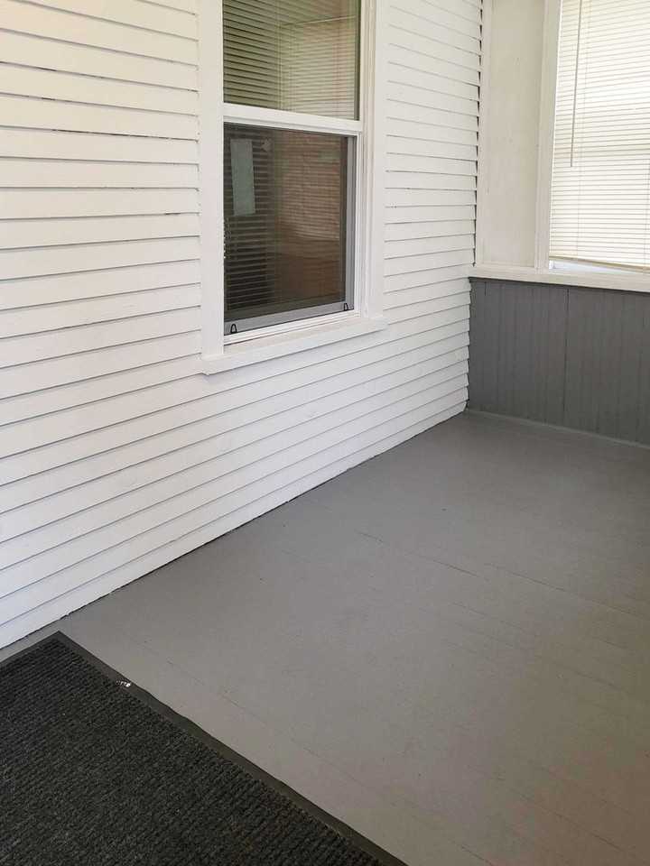 2316 Jefferson St - Photo 2 of 8