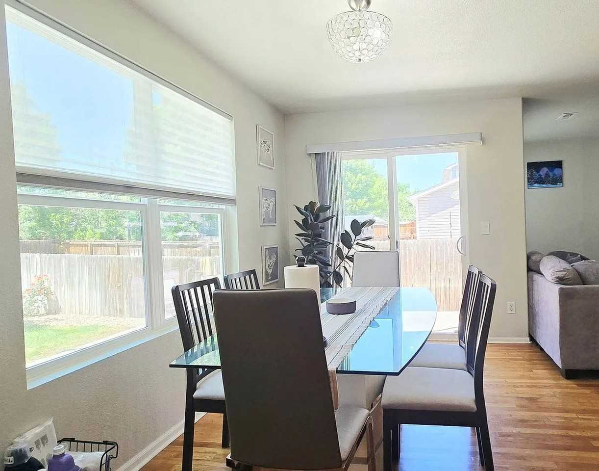 8061 S Kittredge Way - Photo 4 of 37