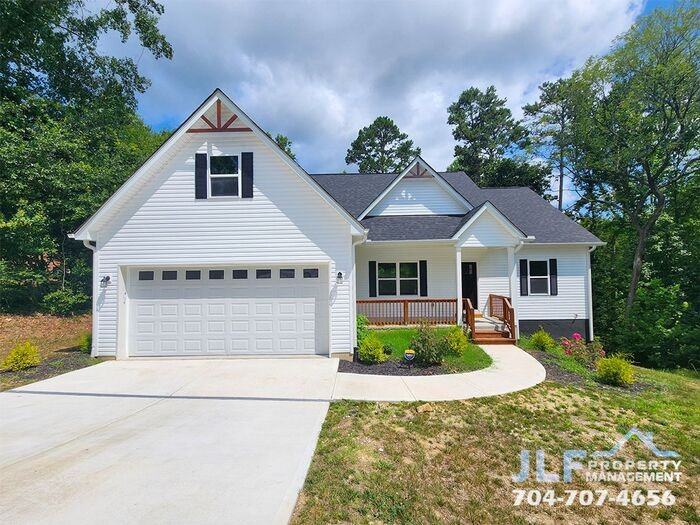 869 Kathryn Dr Se - Photo 2 of 34