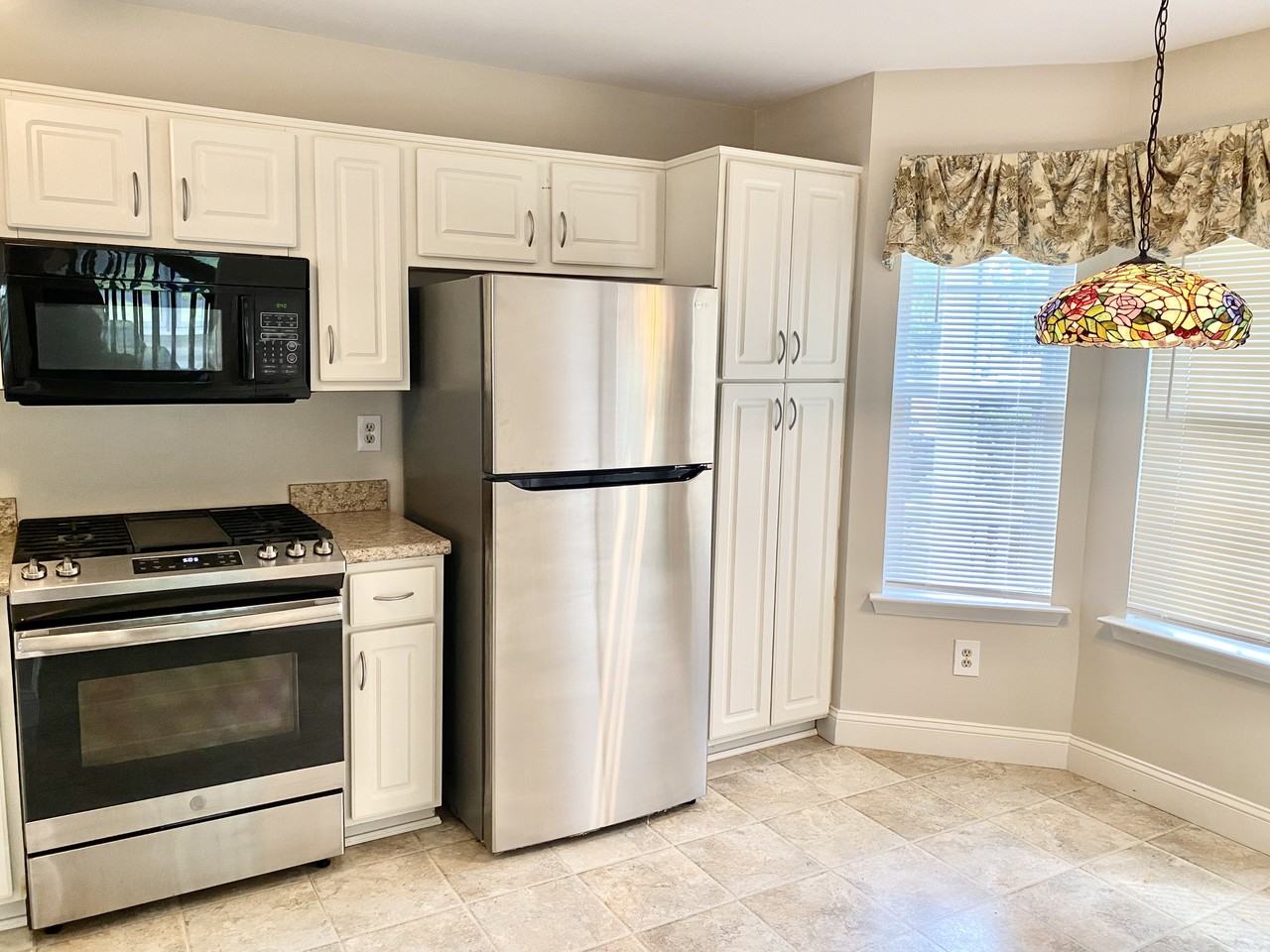 10 Hopkinson Ct #10 - Photo 3 of 12