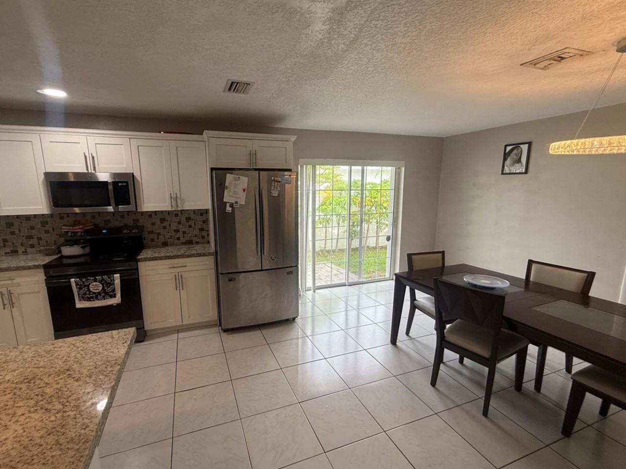 7008 Nw 81st St #NA - Photo 2 of 3