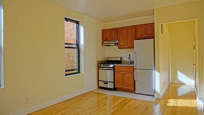 30-49 Crescent Street #H2D4 - Photo 2 of 8