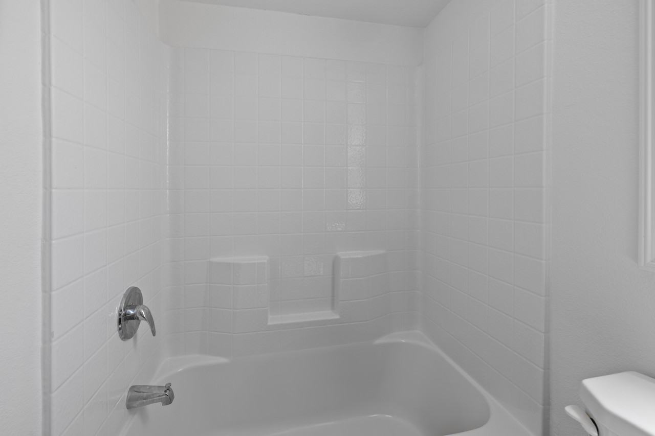 971 W Main St #46 - Photo 7 of 9