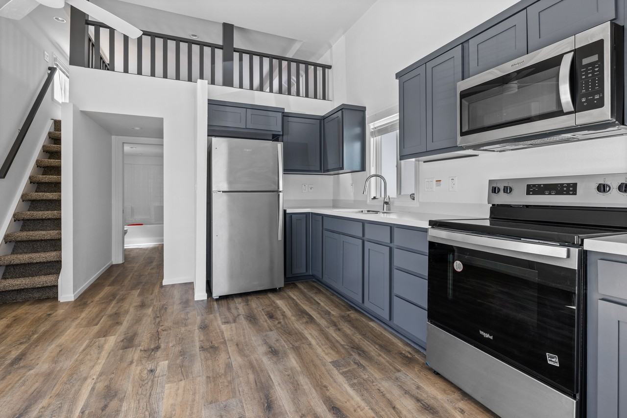 971 W Main St #20 - Photo 3 of 10