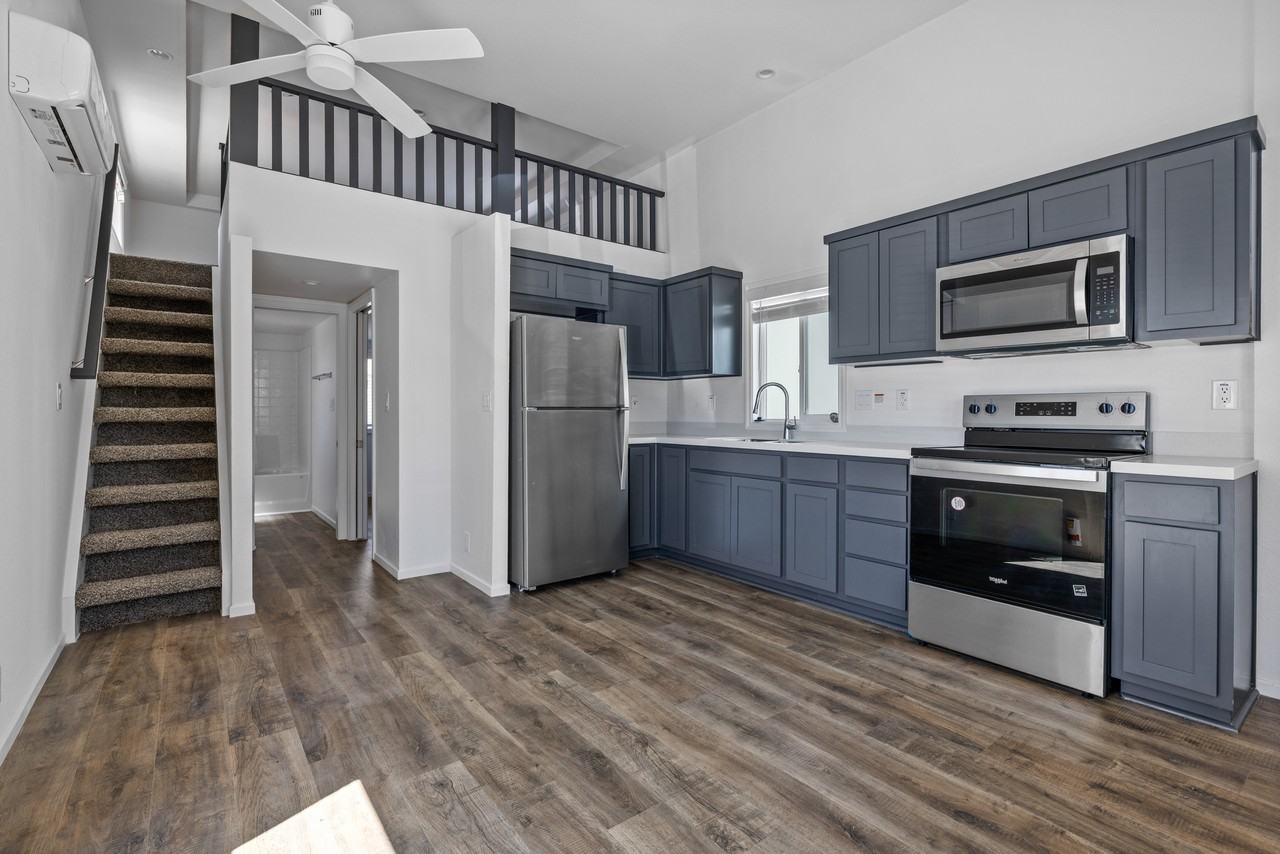 971 W Main St #20 - Photo 4 of 10