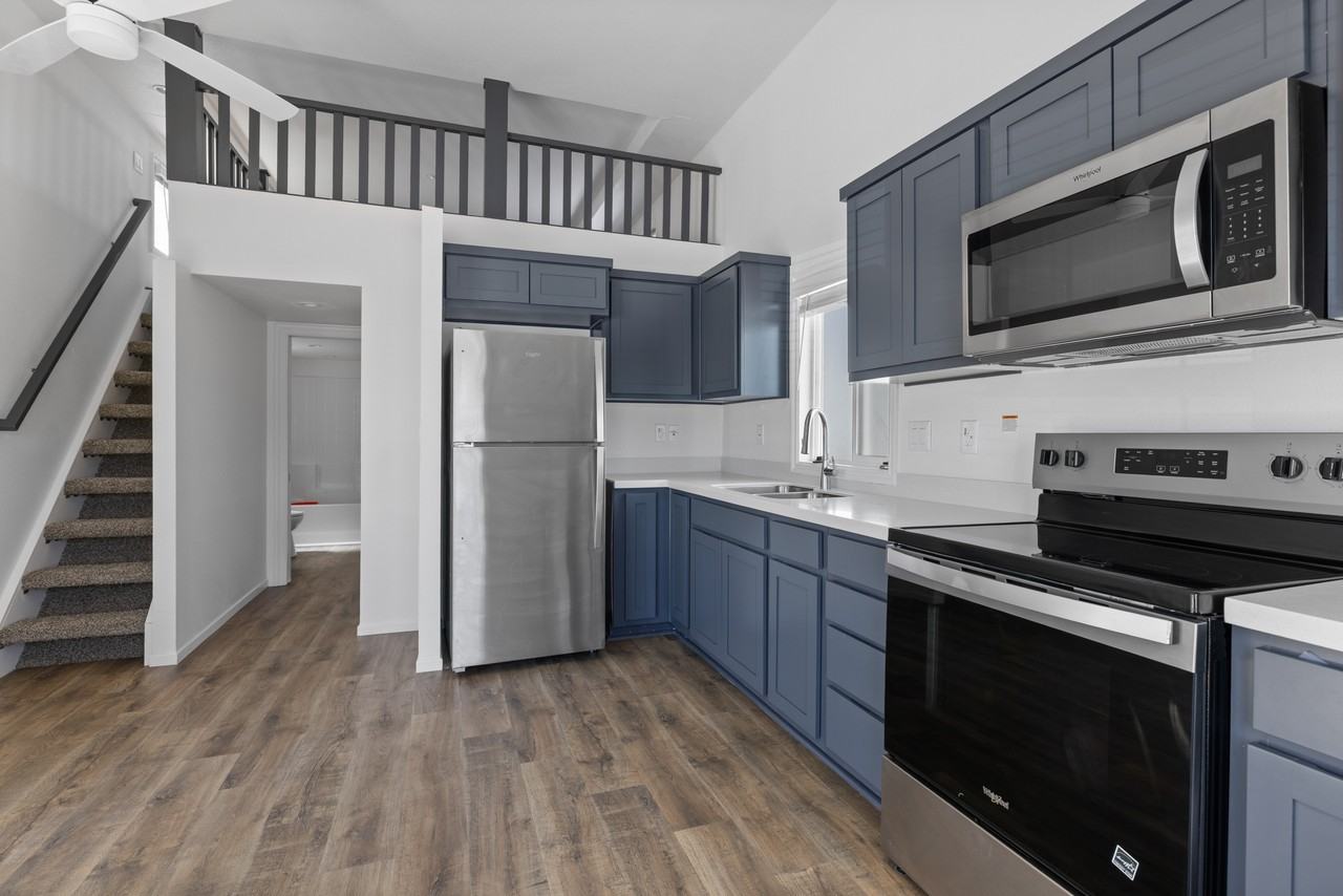 971 W Main St #19 - Photo 3 of 8
