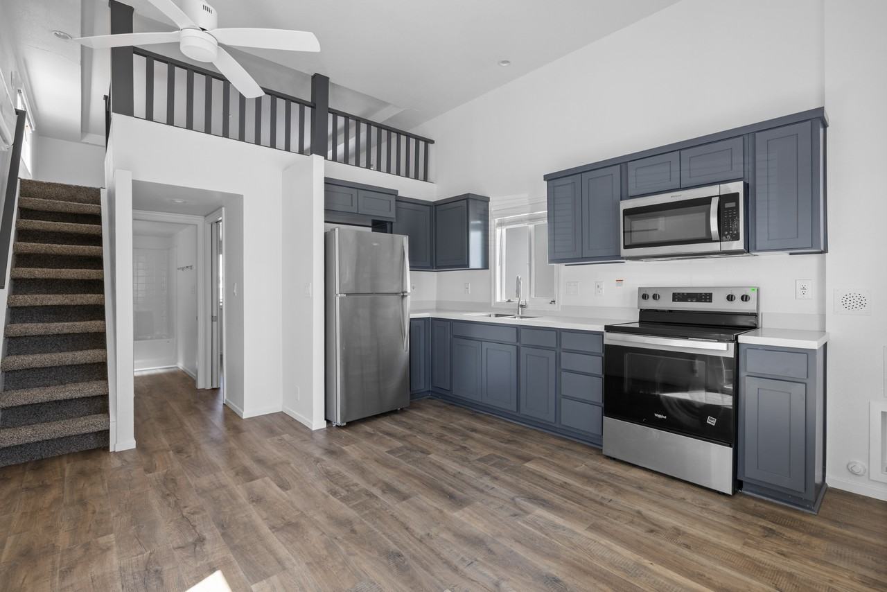 971 W Main St #19 - Photo 4 of 8