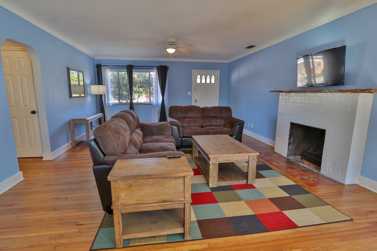 2580 38th Ave N #NA - Photo 2 of 10