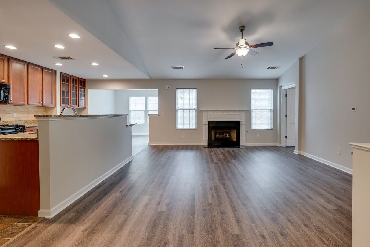 2609 Jordan Ridge Dr #NA - Photo 2 of 24