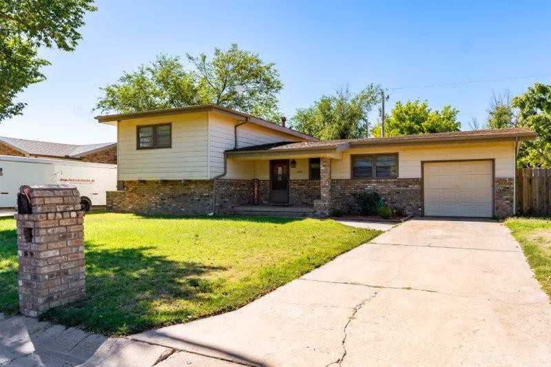 1210 N Nelson Ave - Photo 3 of 37