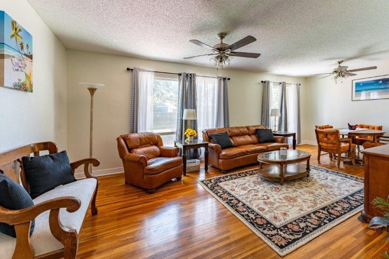 1210 N Nelson Ave - Photo 6 of 37