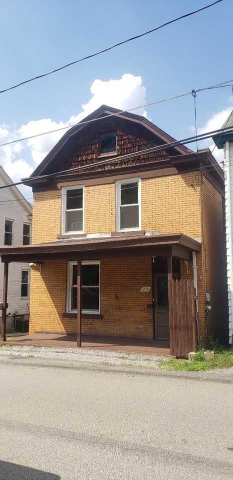 20 Beyrleye Ave #NA - Photo 3 of 17