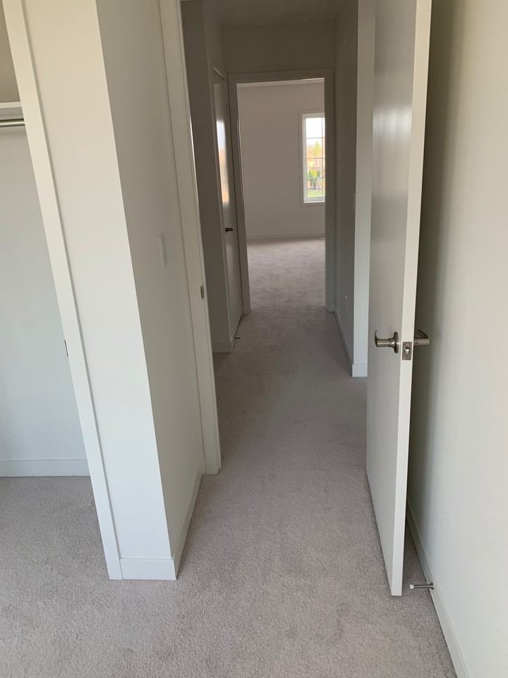 211 Harding Park Street - Photo 2 of 33