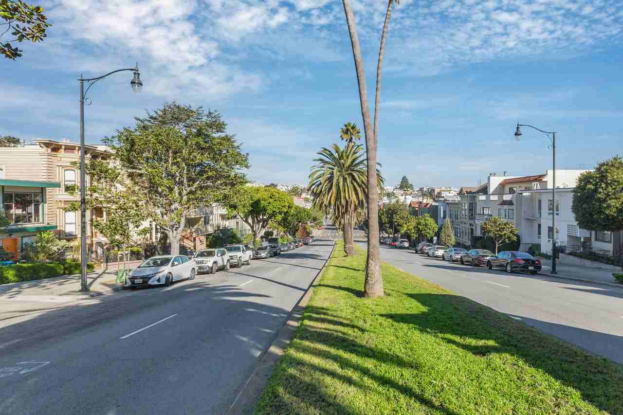 1064 Dolores - Photo 3 of 3