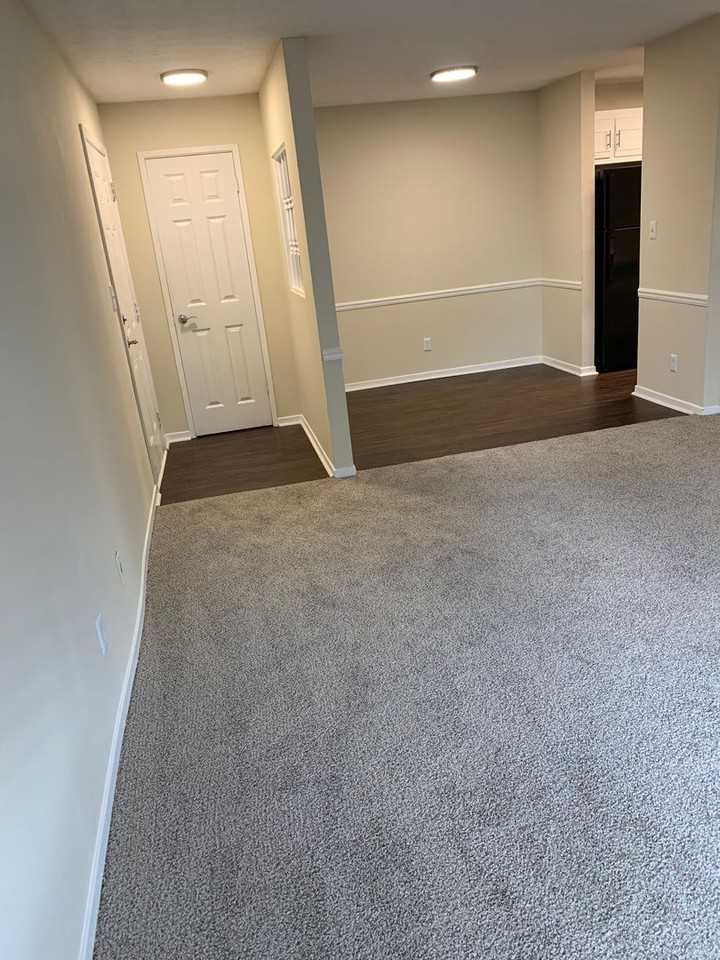 Harbour Club Apartments - Photo 7 of 29