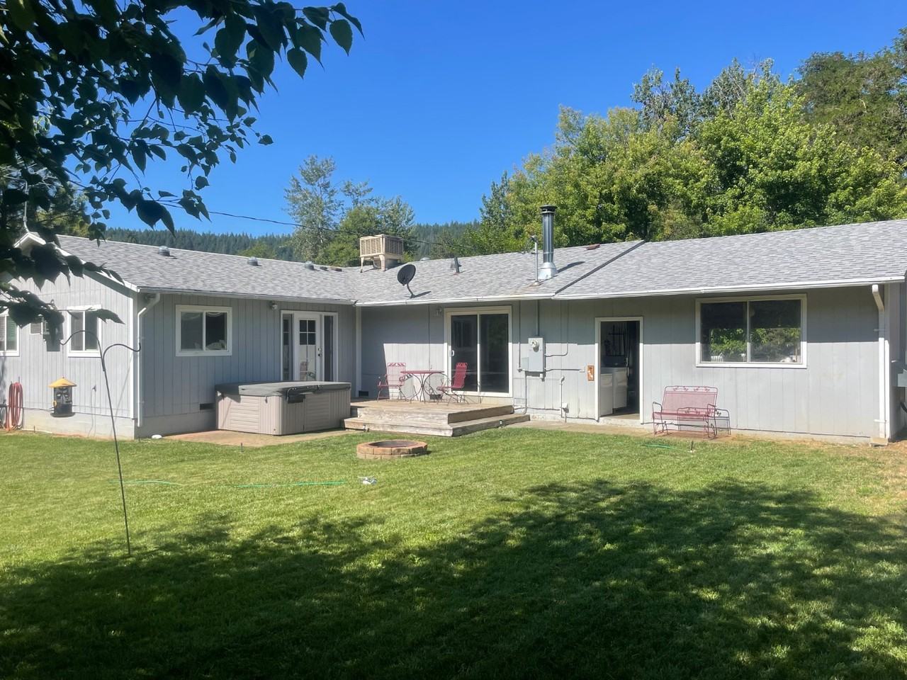 170 Lower Mill St - Photo 2 of 11